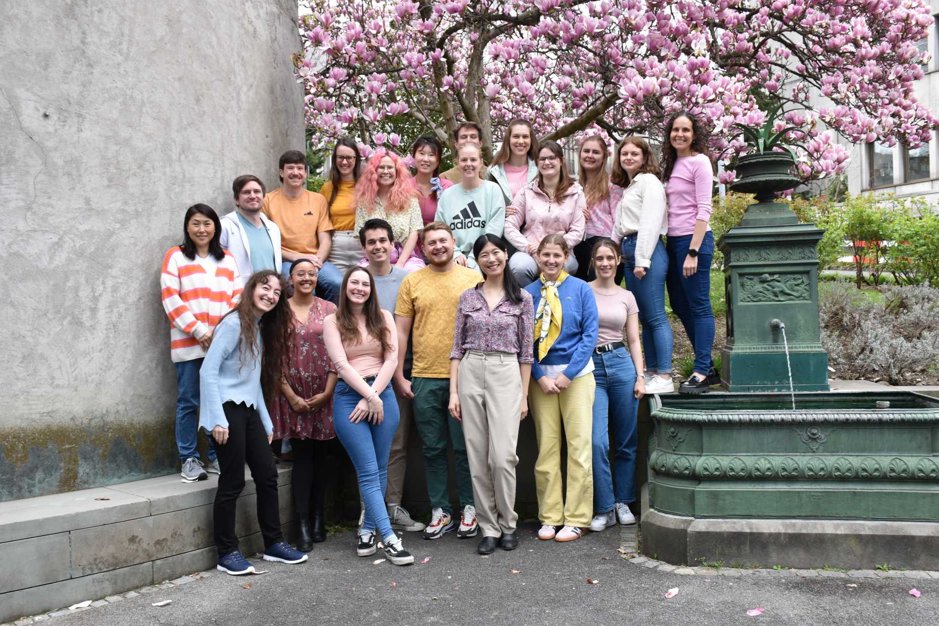 Enlarged view: Group picture of the laboratory of toxicology of 2024